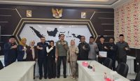 Foto : TIm Pansus Revisi RTRW DPRD Ternate bersama Komunitas Save Ake Gaale saat RDP